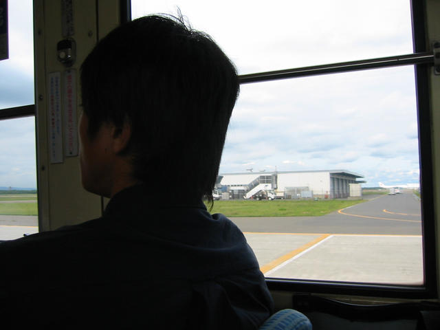 20030909_120639-00-kojima