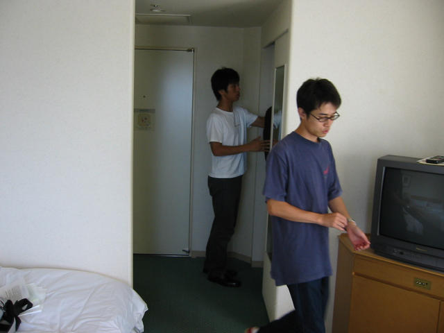 20030909_133706-00-kojima