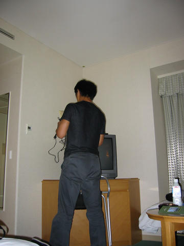 20030910_233408-00-kojima