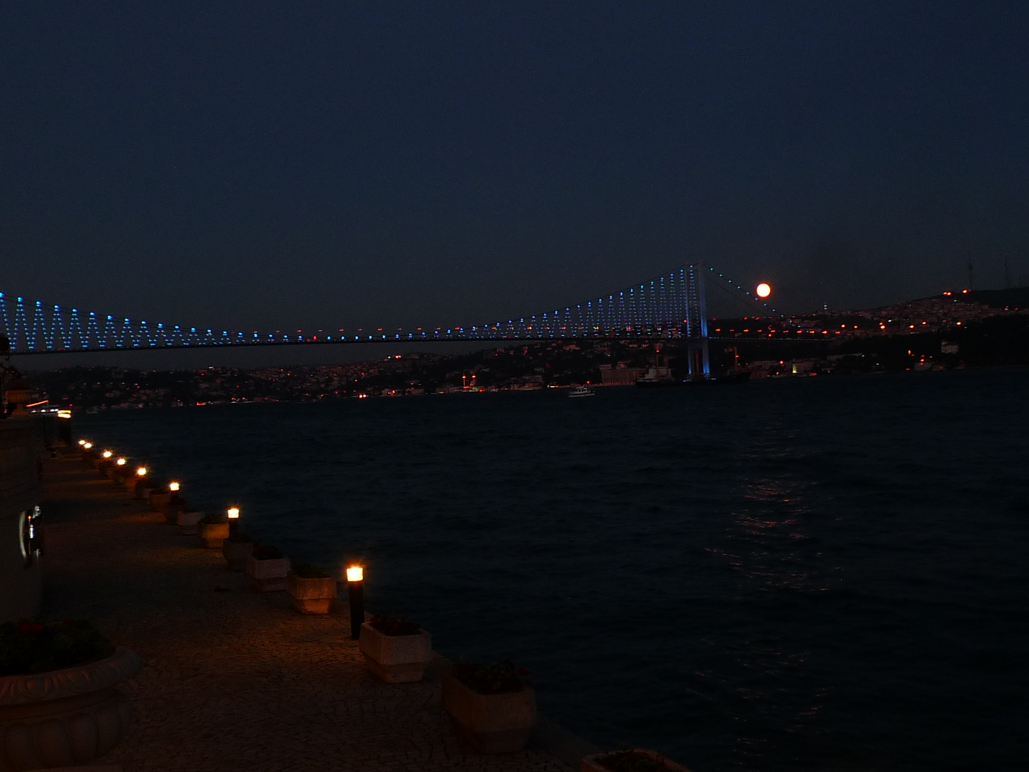 20100825201109--P1320296-fx37
