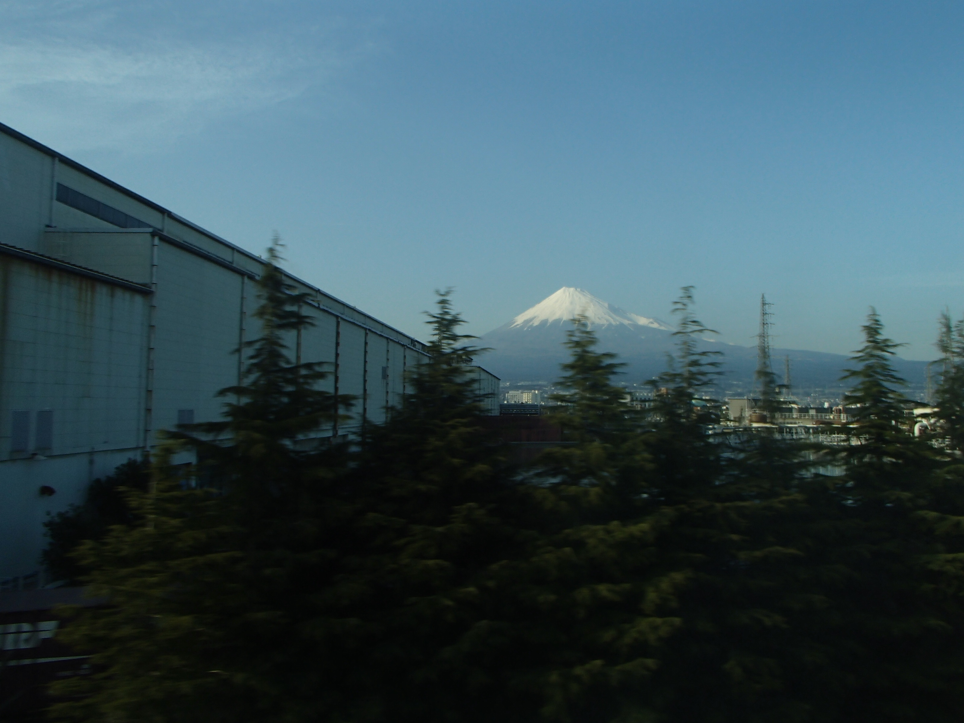 P3242345-tg630